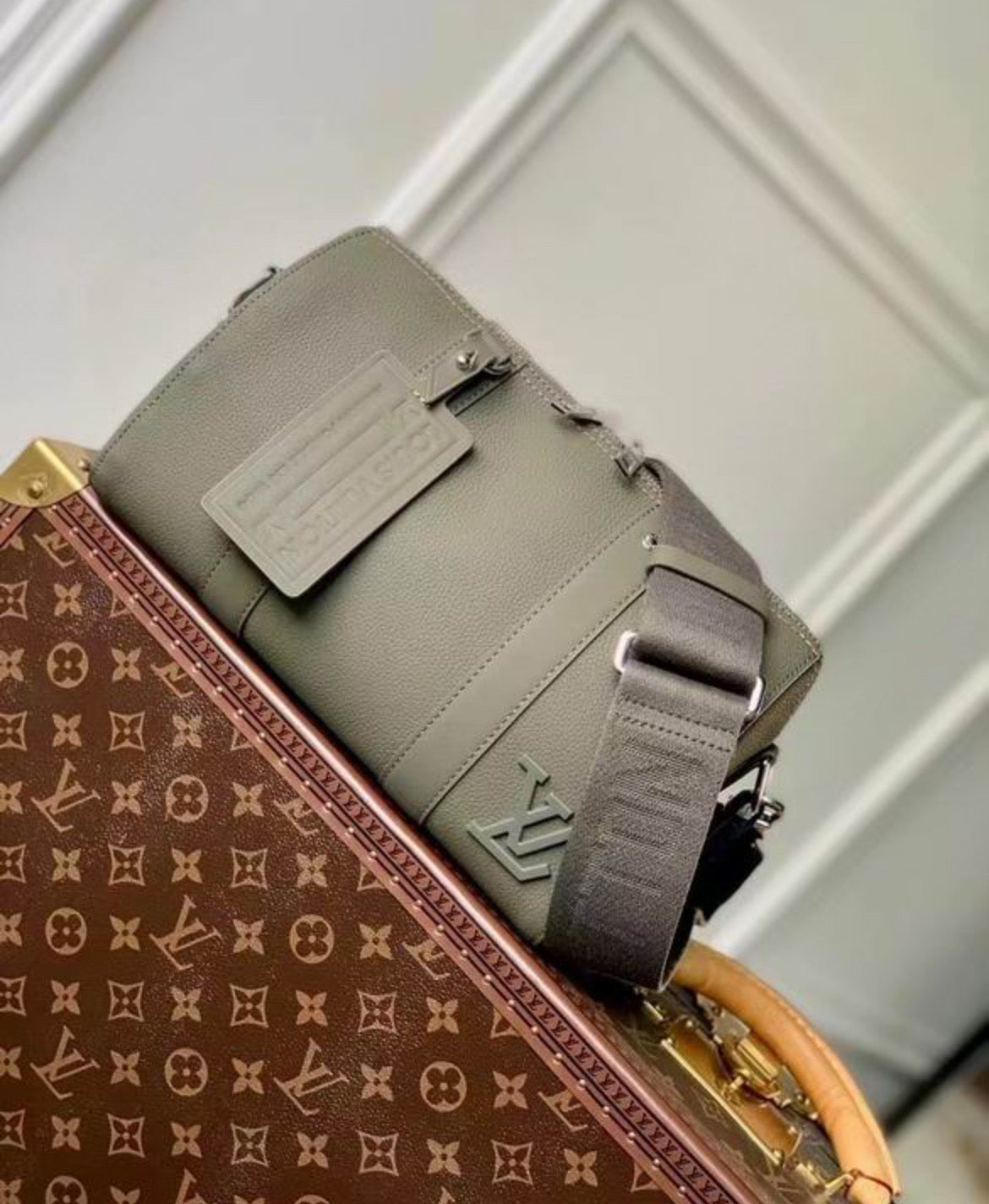 LV Duffle Handbag